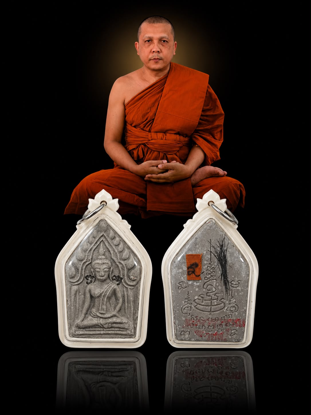 Khun Paen Mae Charuwan (Grey) with Luang Phor Piya hair