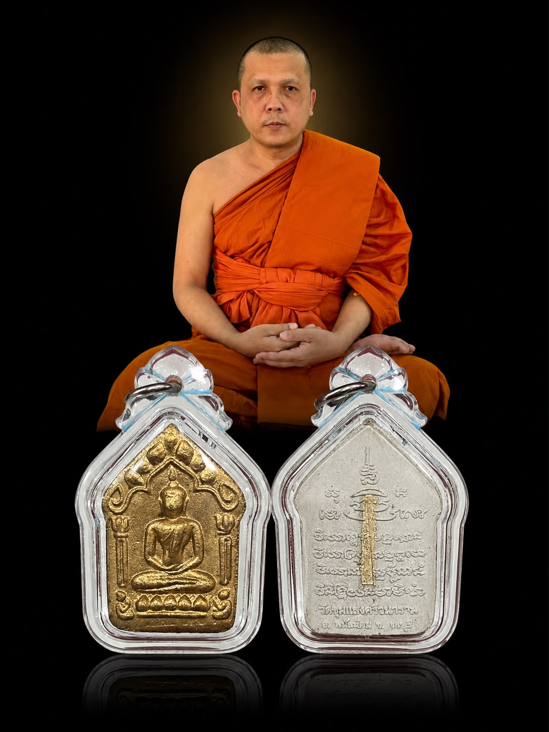 Khun Paen Mae Charuwan with Takrut