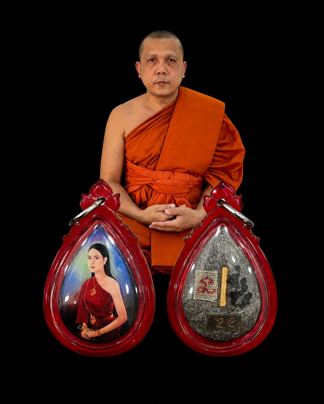 Locket Mae Charuwan With Gold Tarkut